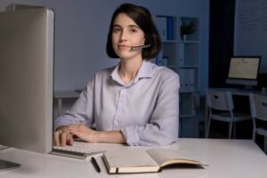 2022/1143 - Actividades administrativas en relación con el cliente
